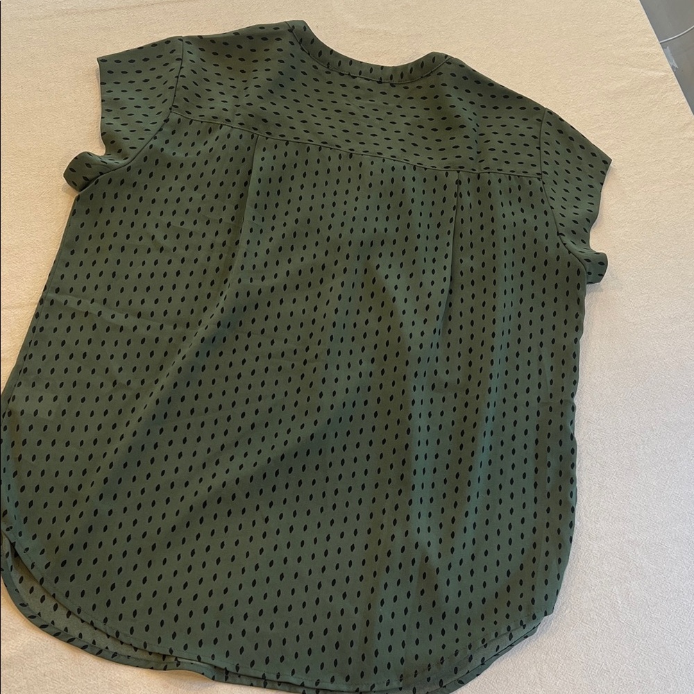 fun 2 fun Forest Green V-Neck Short Sleeve Blouse with Black Dot Print - Picture 3 of 4